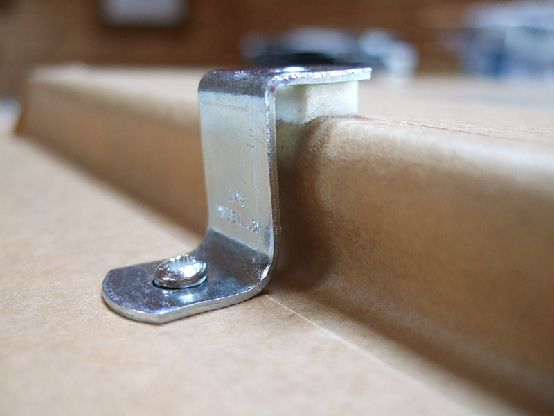 Offset Clamps for Framing Stretched Canvas Prints UK Picture Framing