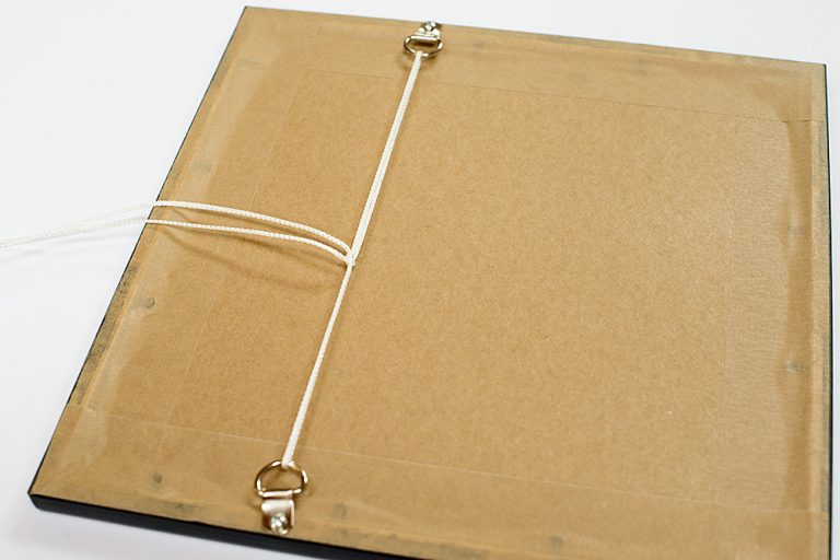 Picture hanging knot (for a picture frame) UK Picture Framing